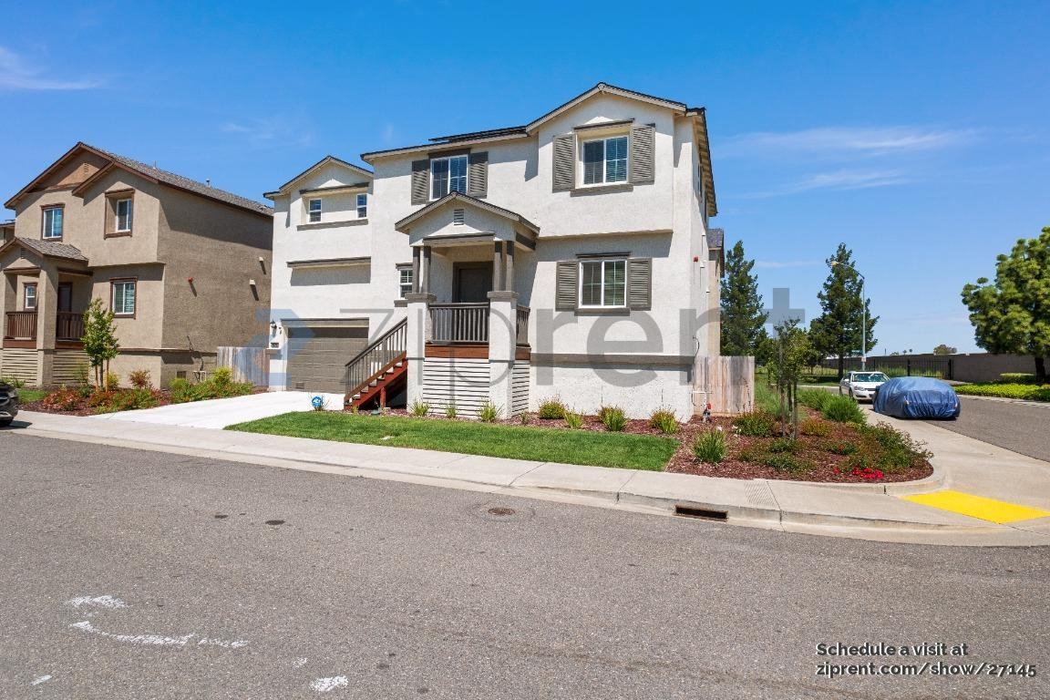 1407 Silverbell Dr - Photo 2 of 32