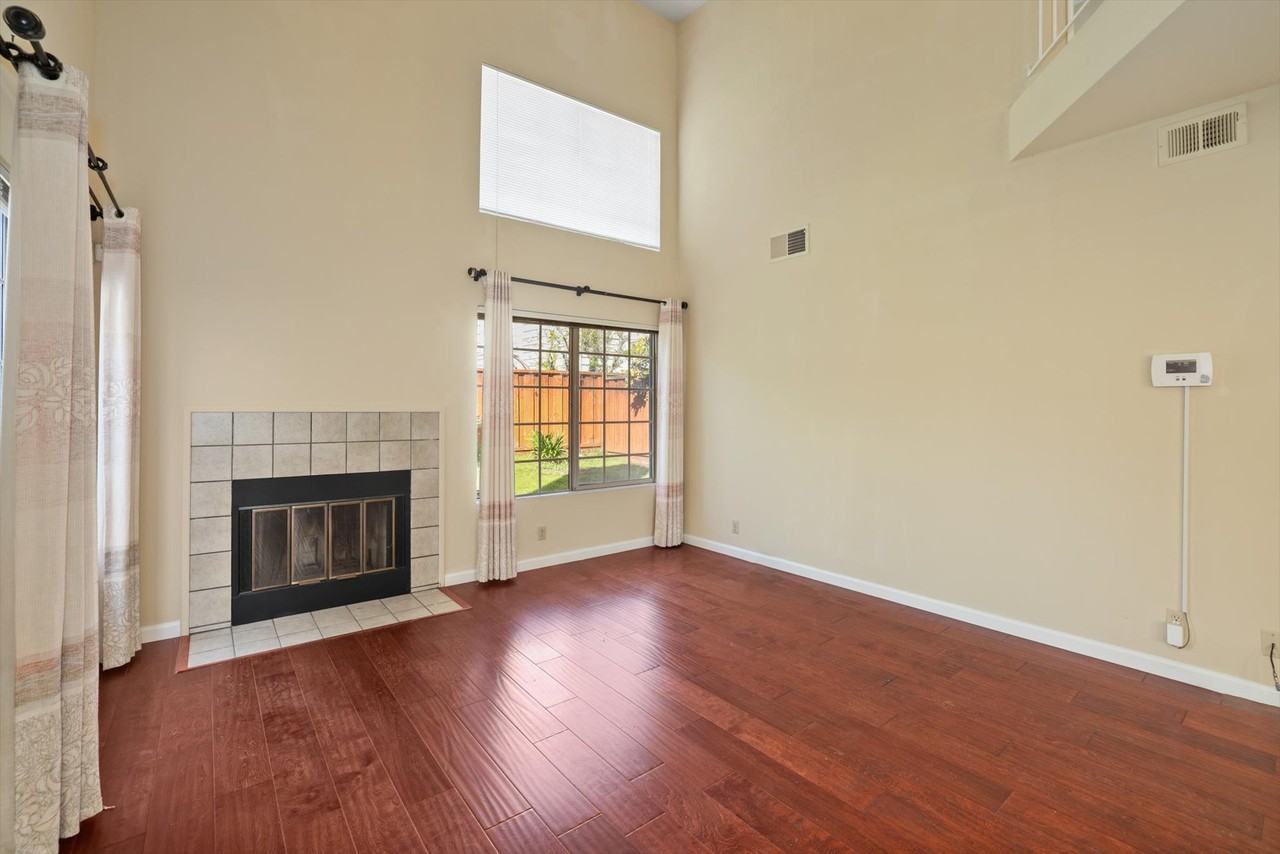 34267 Quartz Ter #1 - Photo 7 of 47