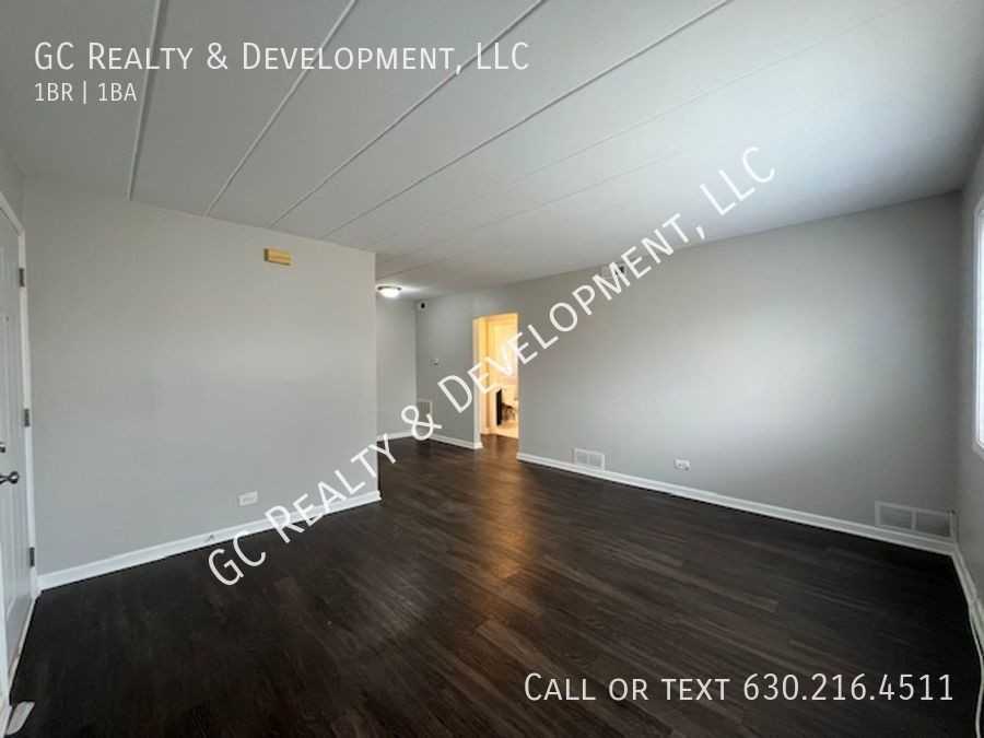 324 Wilson Ave #324E - Photo 2 of 14