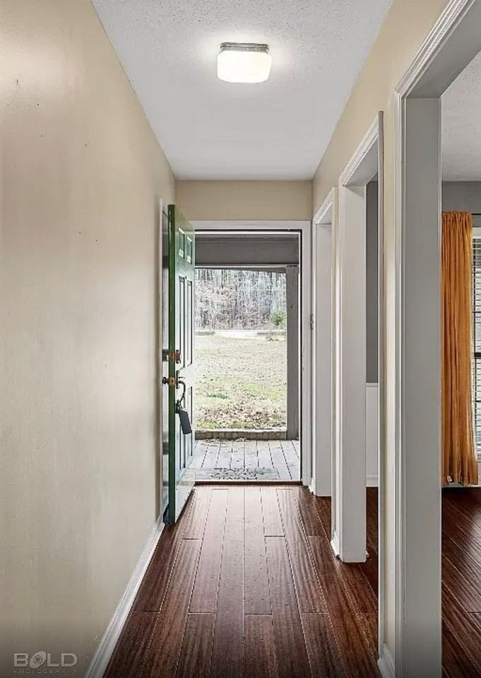 8967 Meadow Creek Dr - Photo 2 of 22