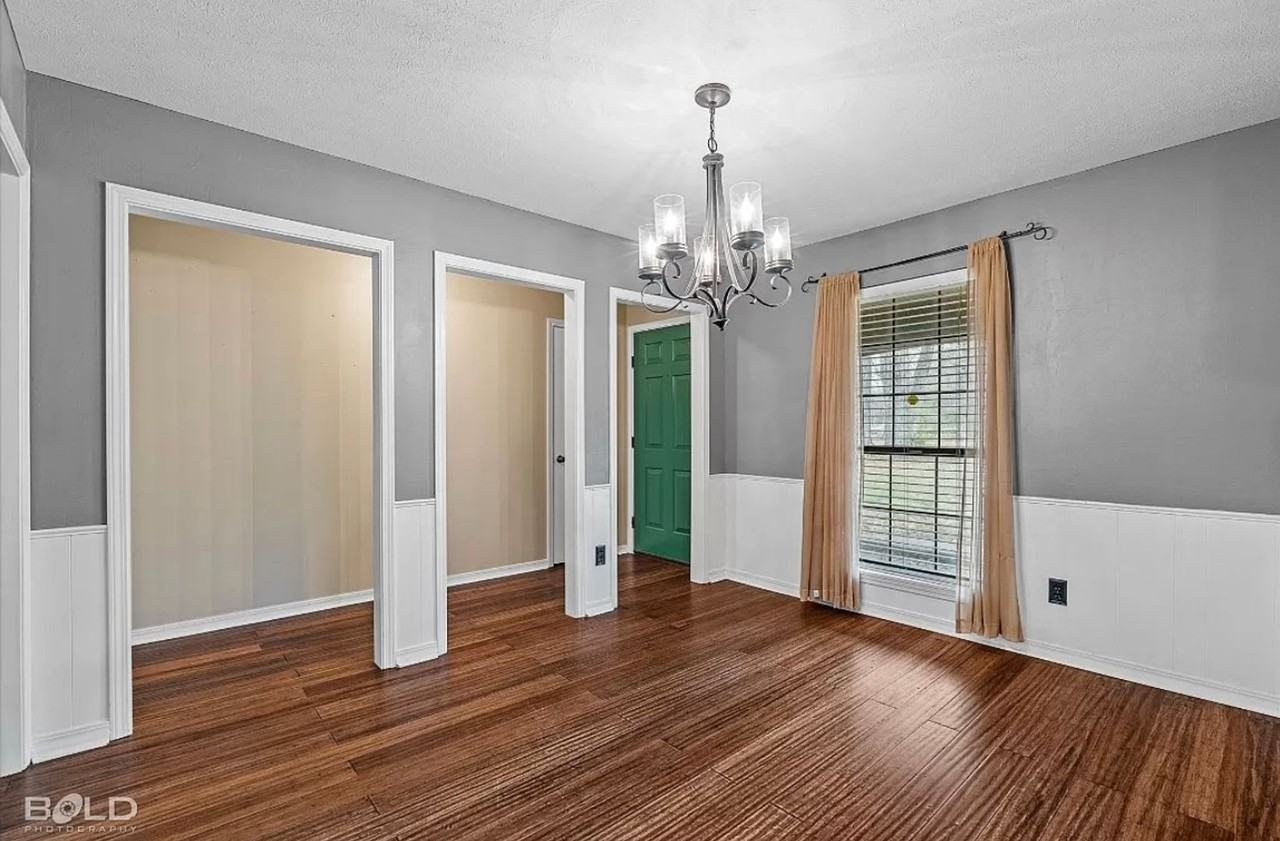 8967 Meadow Creek Dr - Photo 3 of 22