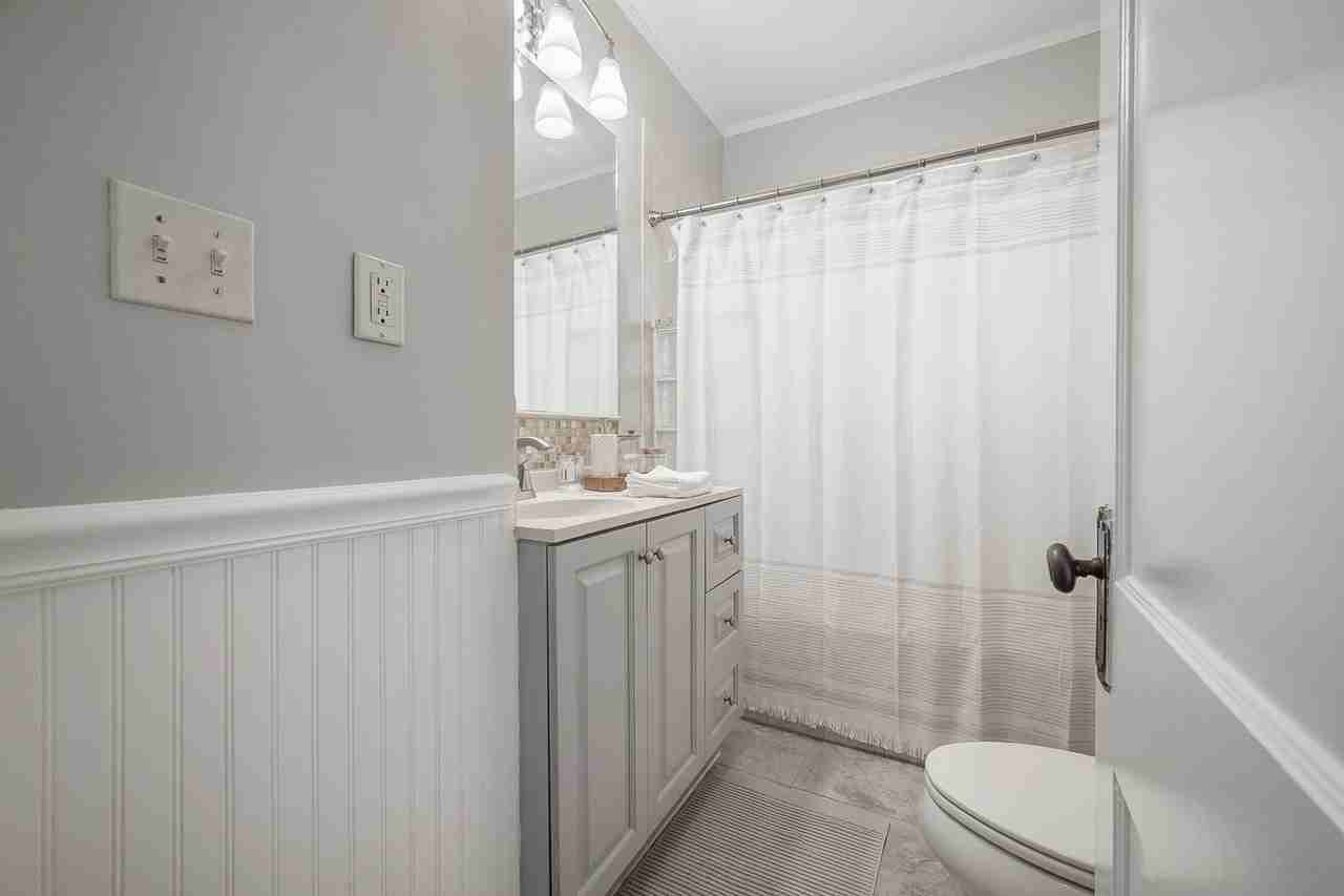213 W Frierson Ave - Photo 4 of 38