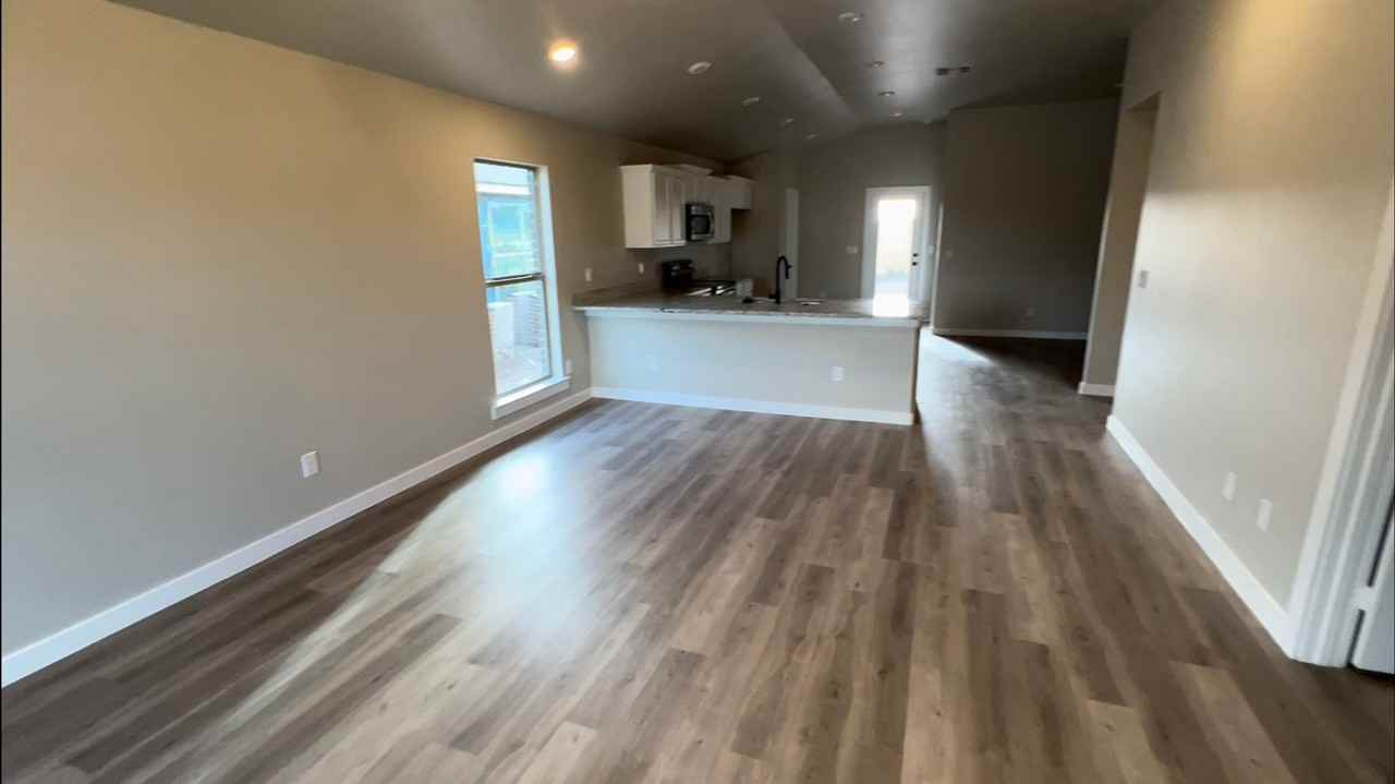 7009 13th St - Photo 5 of 19