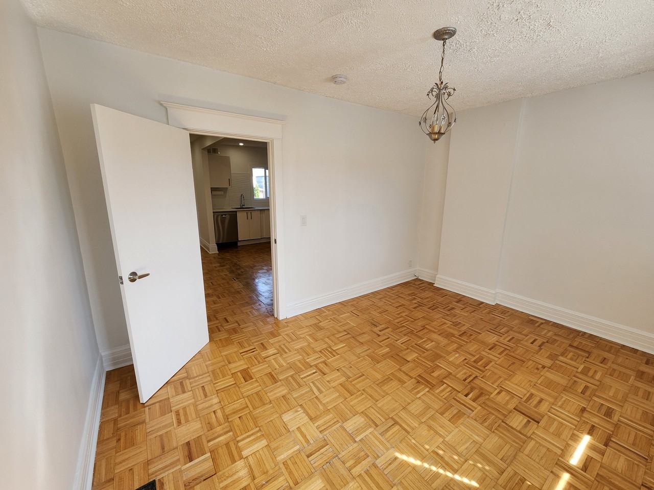 108 Armstrong Avenue #B - Photo 6 of 11