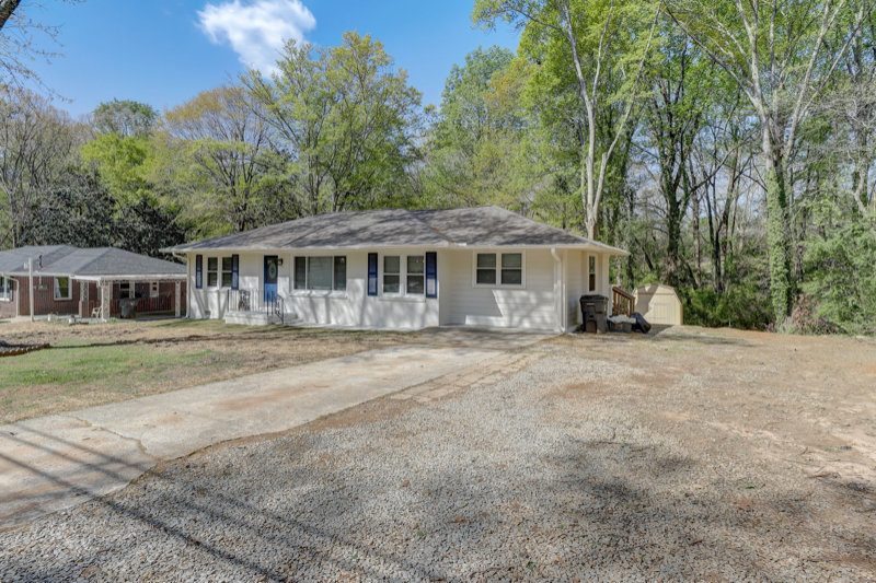 1314 Hidden Cir - Photo 2 of 33