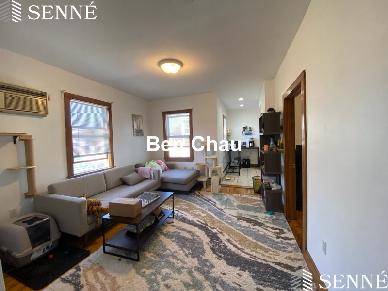 359 Columbia St #3B