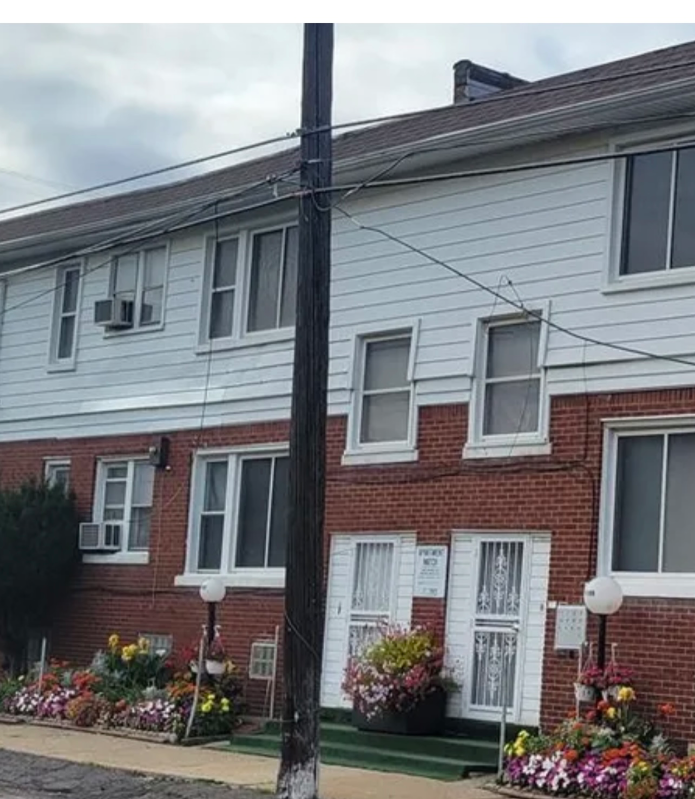 9105 Clarion St #3 - Photo 2 of 9