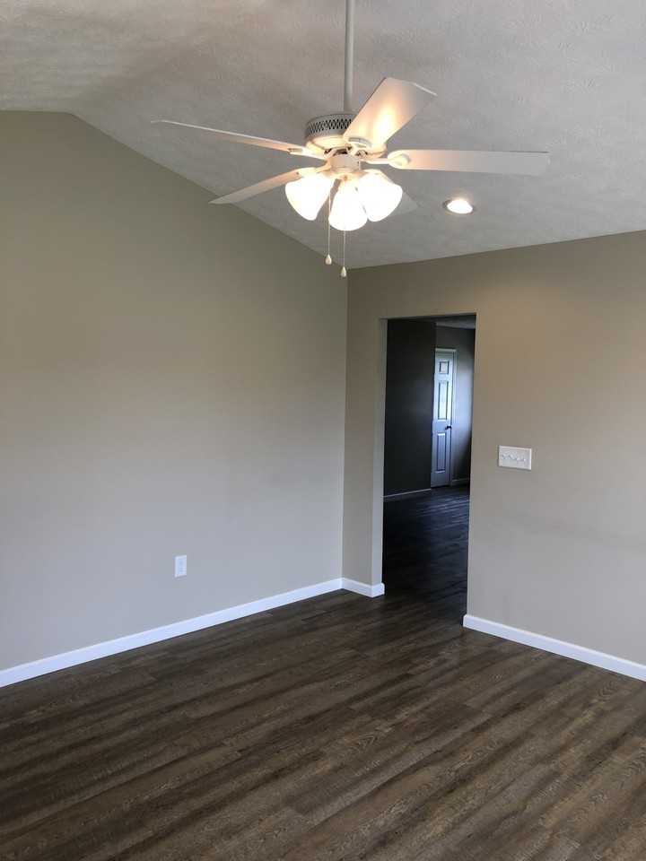 1117 Liberty Hall Dr #NA - Photo 4 of 20