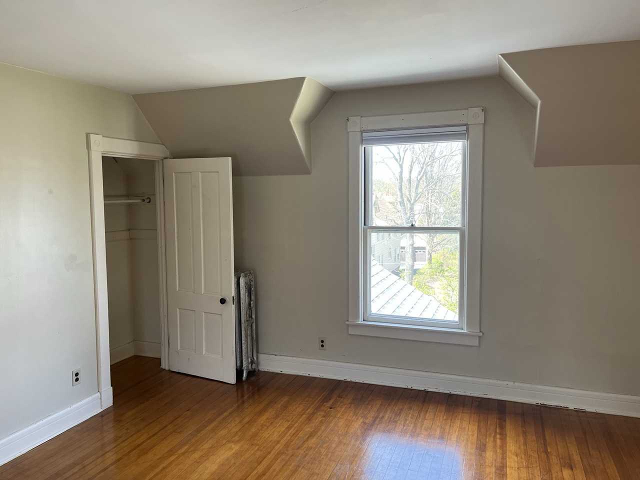 29 Grinnell St #3 - Photo 6 of 18