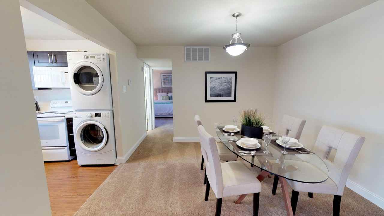 Somerset at Towson - Photo 5 of 18