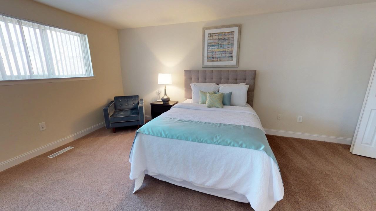 Somerset at Towson - Photo 6 of 18