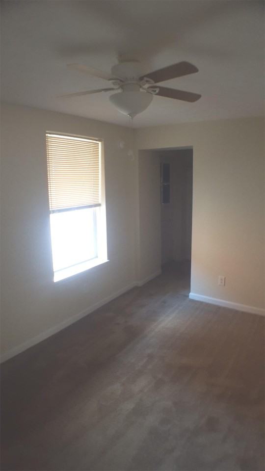 110 W Main St #3 - Photo 5 of 9