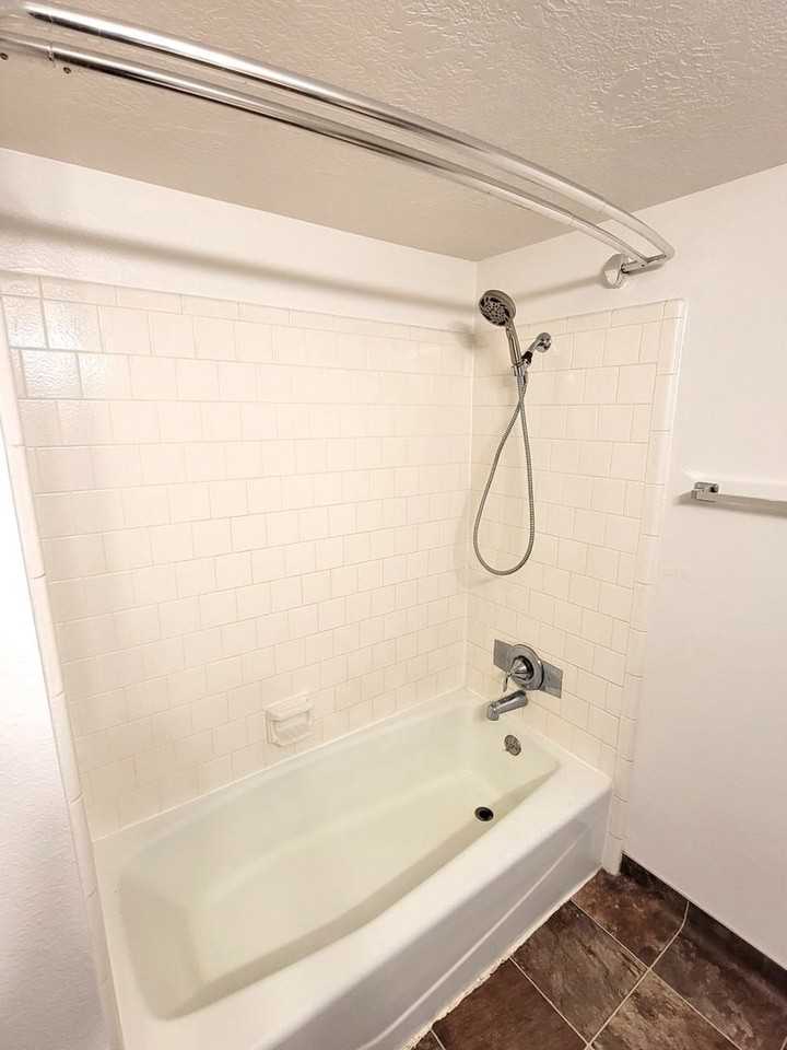 1198 W 4700 S - Photo 2 of 11