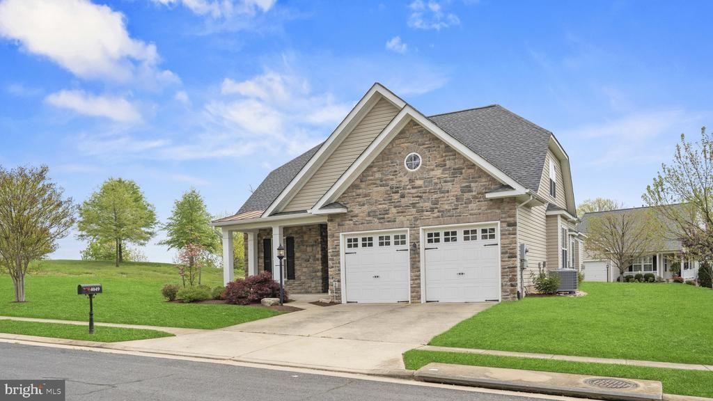 4049 Historic Virginia Ct - Photo 3 of 27