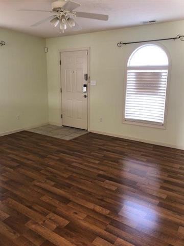 3531 S Oaklawn Cir #0 - Photo 3 of 16