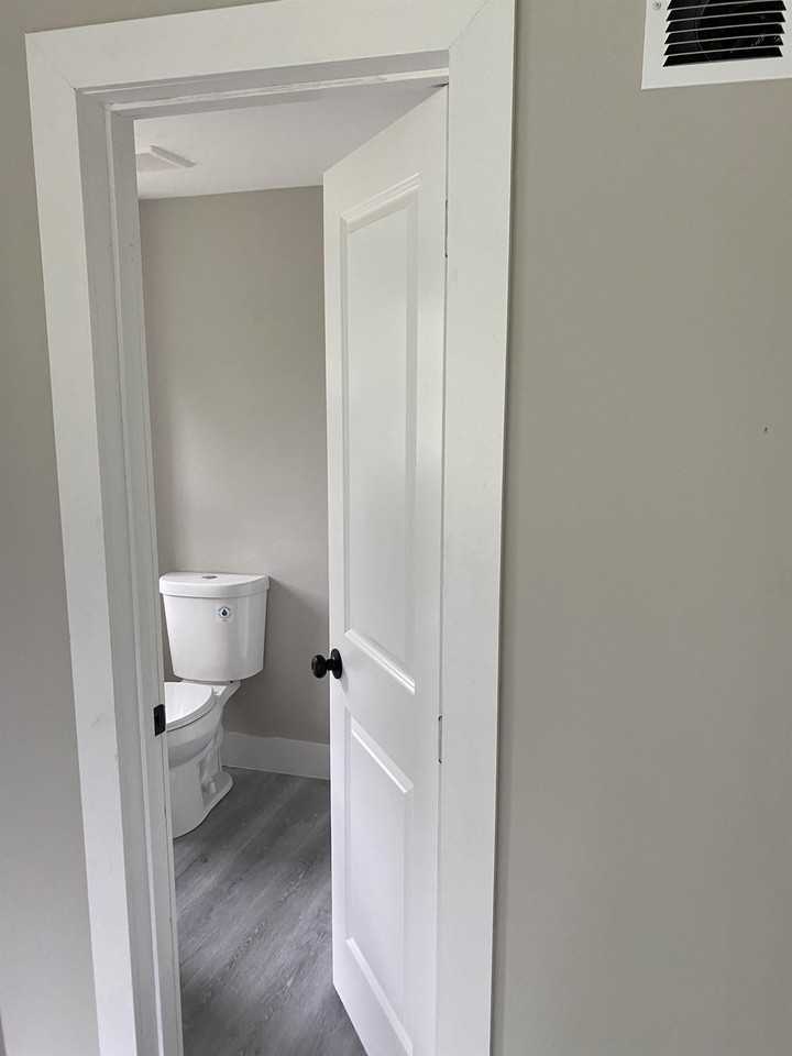 521 E Jackson St #A - Photo 5 of 20