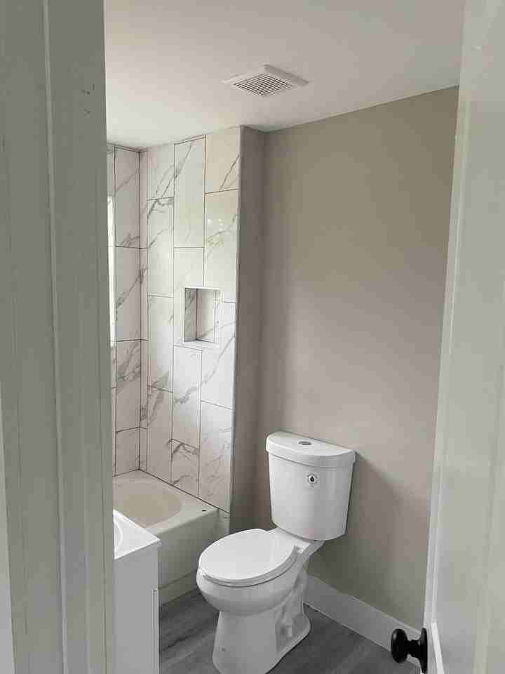 521 E Jackson St #A - Photo 7 of 20