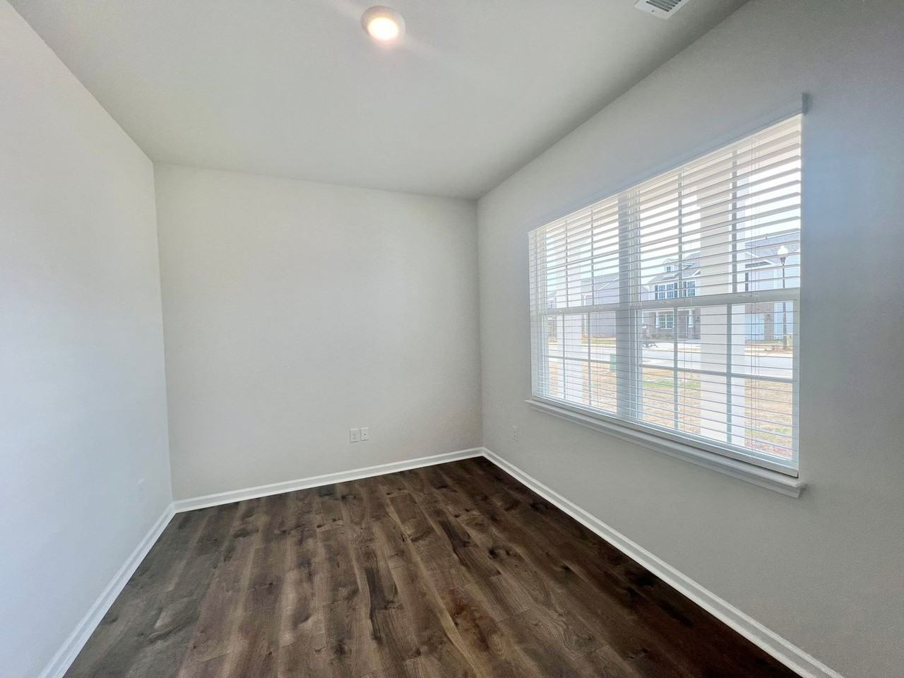 219 Blue Aspen Dr - Photo 3 of 24