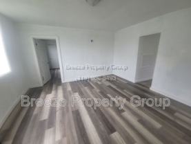 340 S Pierce St - Photo 1 of 1