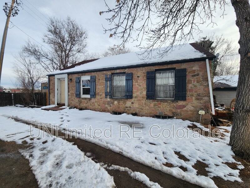 1460 Kipling St - Photo 2 of 10
