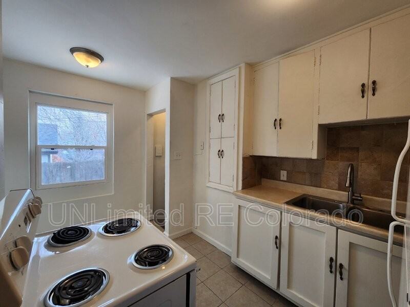 1460 Kipling St - Photo 4 of 10