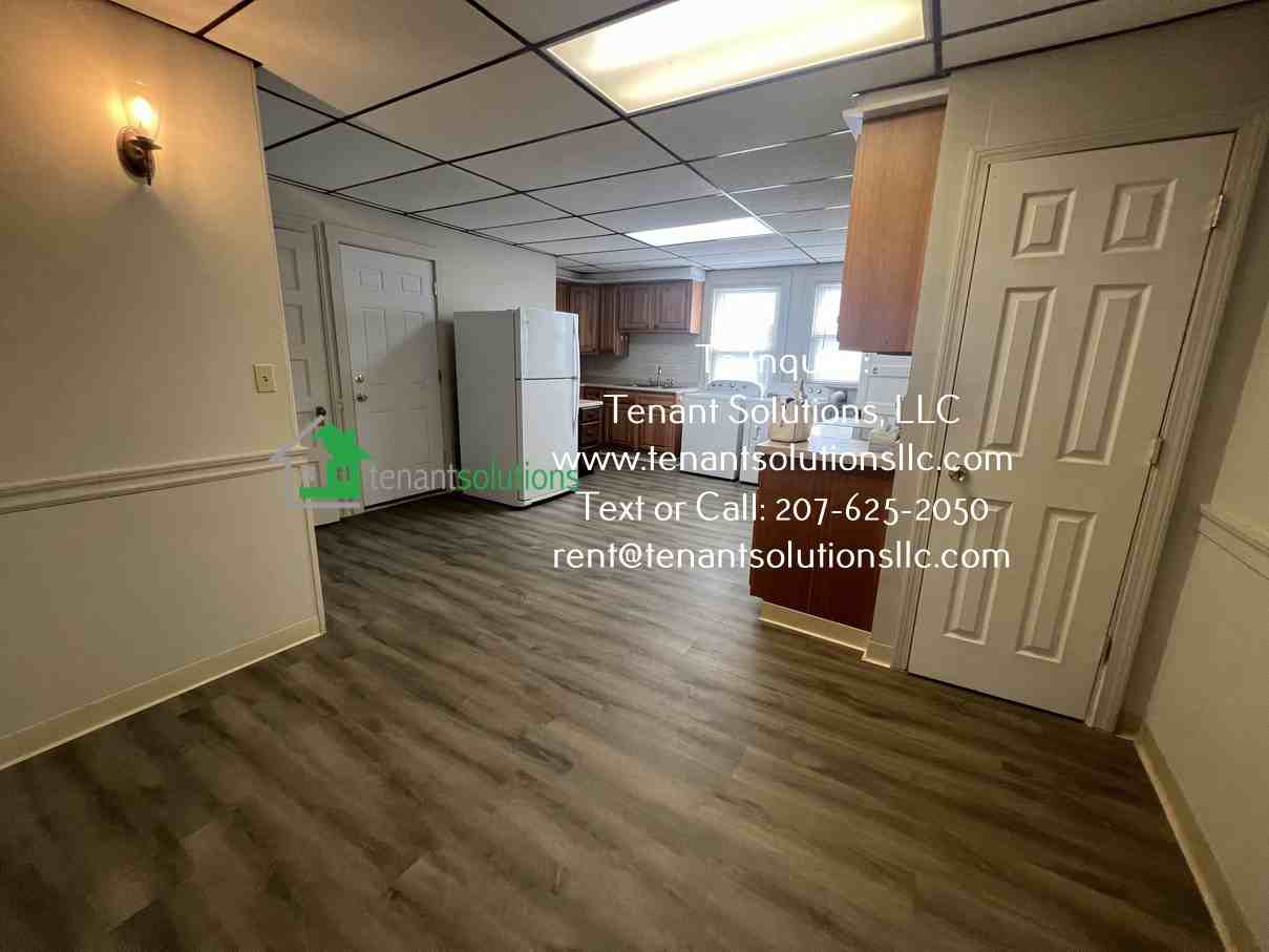 204 Hancock Street - Photo 2 of 7