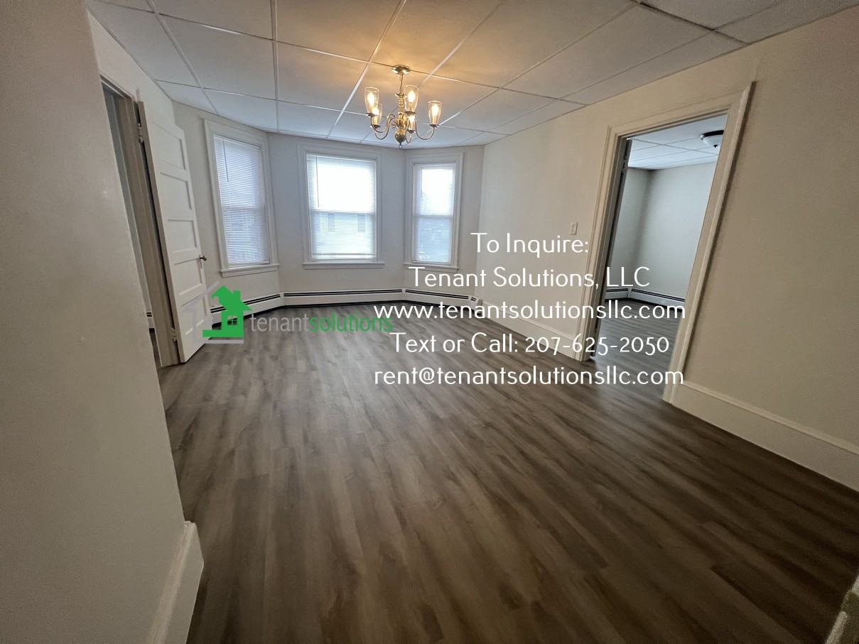 204 Hancock Street - Photo 3 of 7