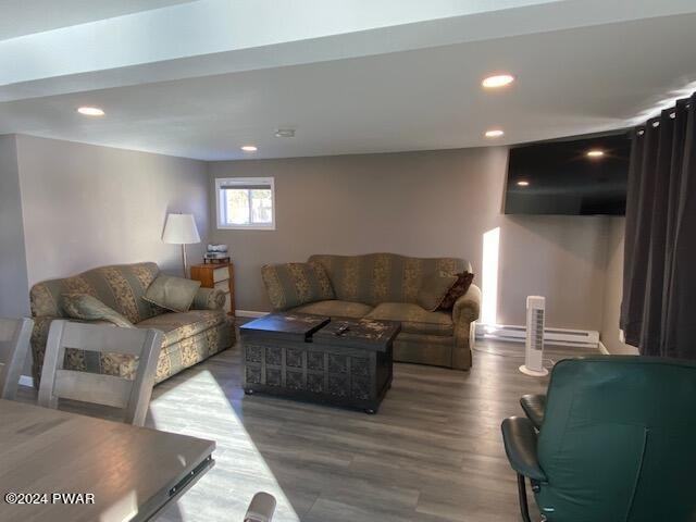 27 Lizzys Ln, Waymart, PA 18472 2 Bedroom Apartment for 1,450/month