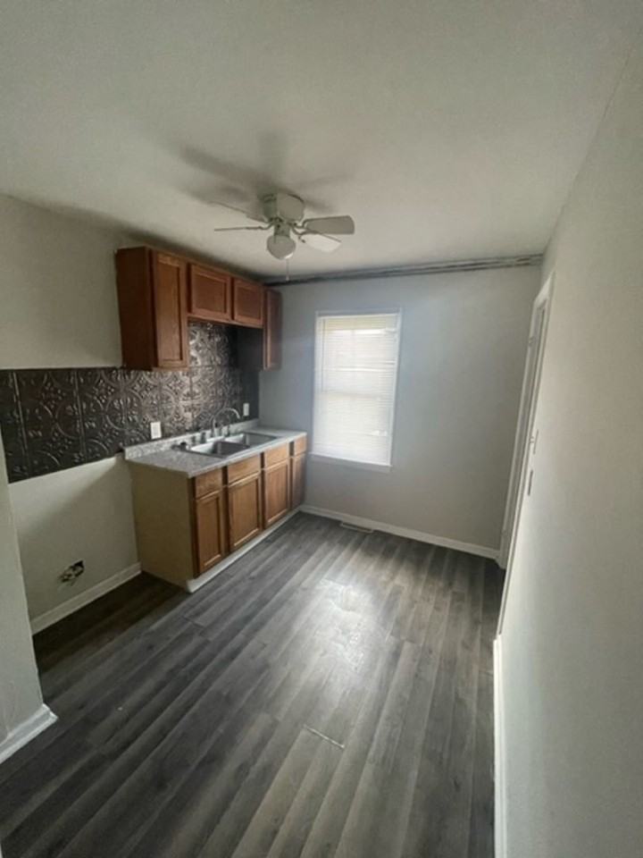2378 Jackson St - Photo 5 of 17