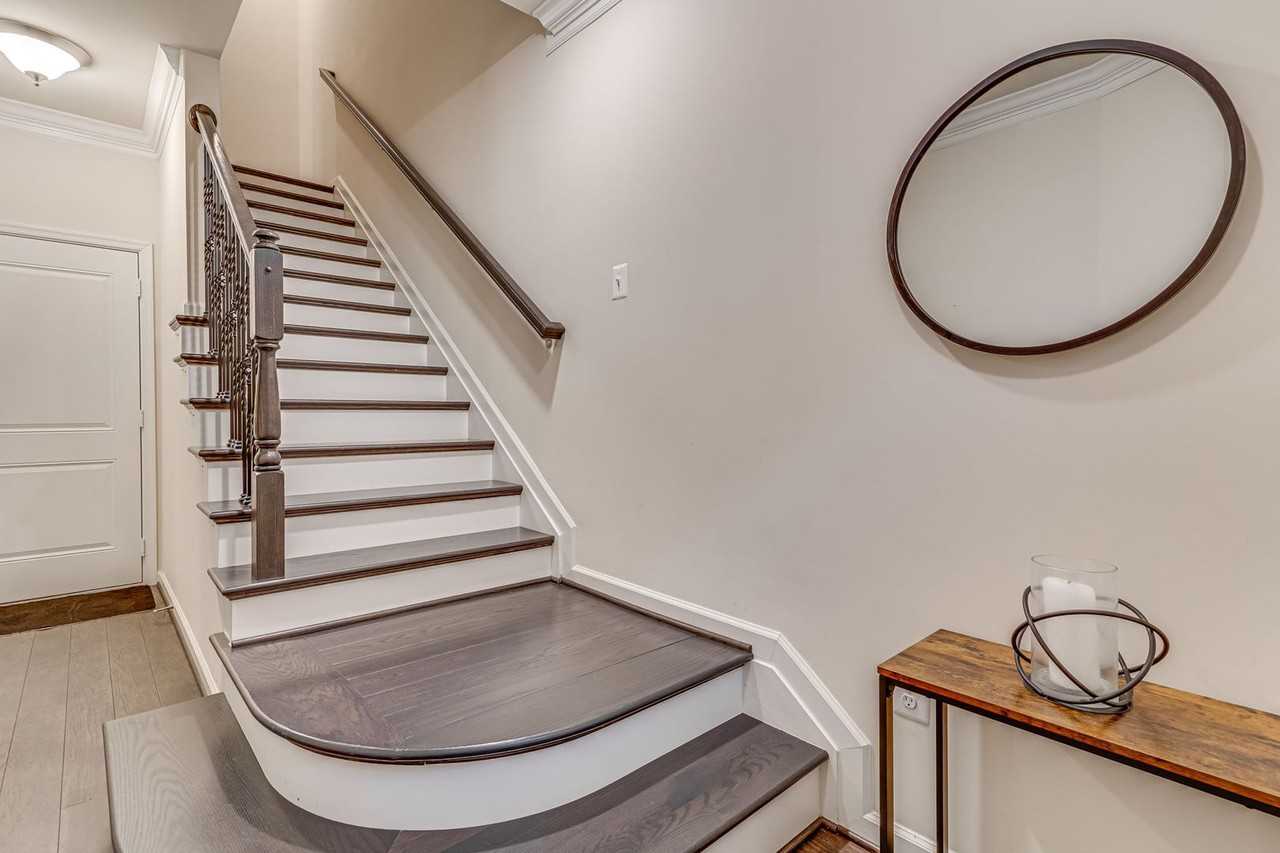 513 Riversail Ln - Photo 2 of 37