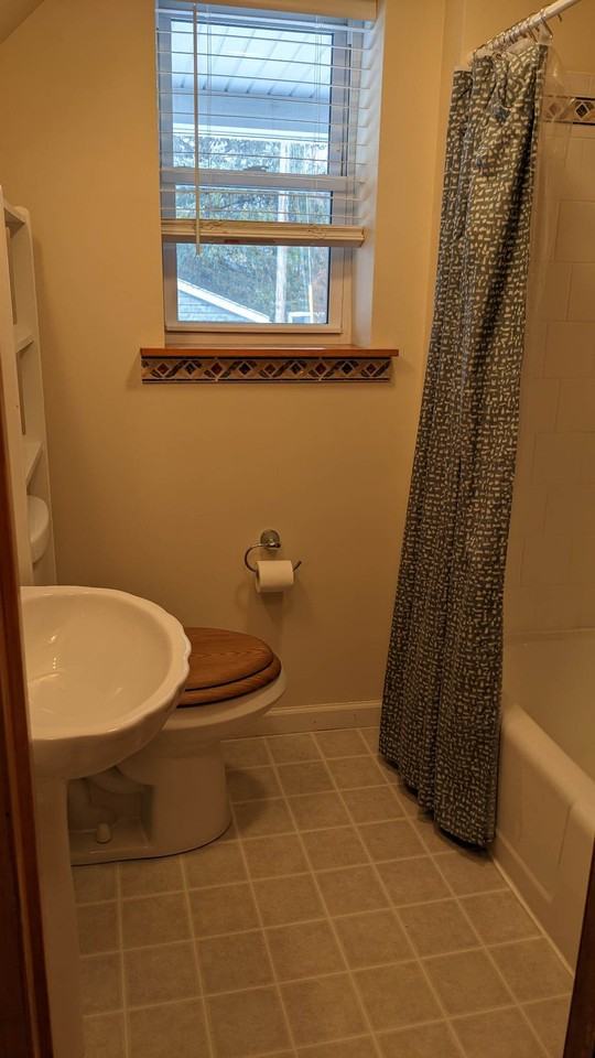 31 United Rd #B - Photo 3 of 11