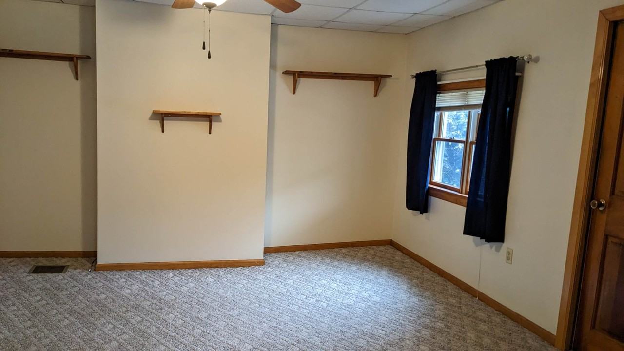 31 United Rd #B - Photo 7 of 11