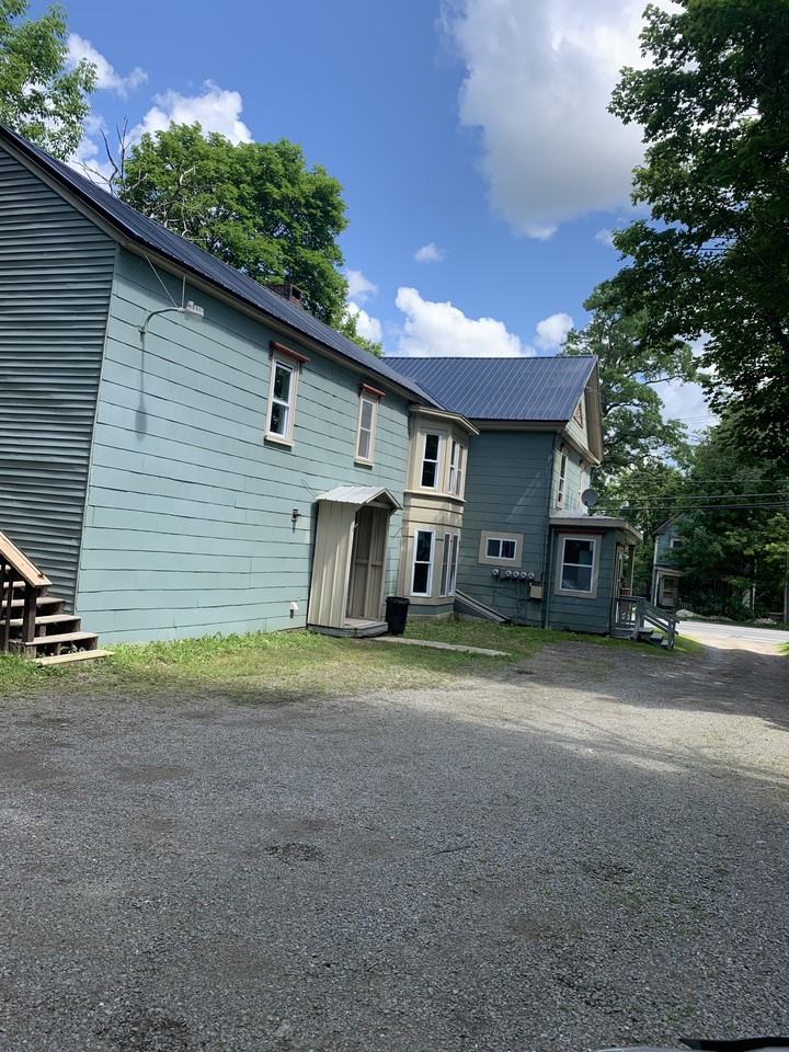 537 Main St #3 - Photo 2 of 20