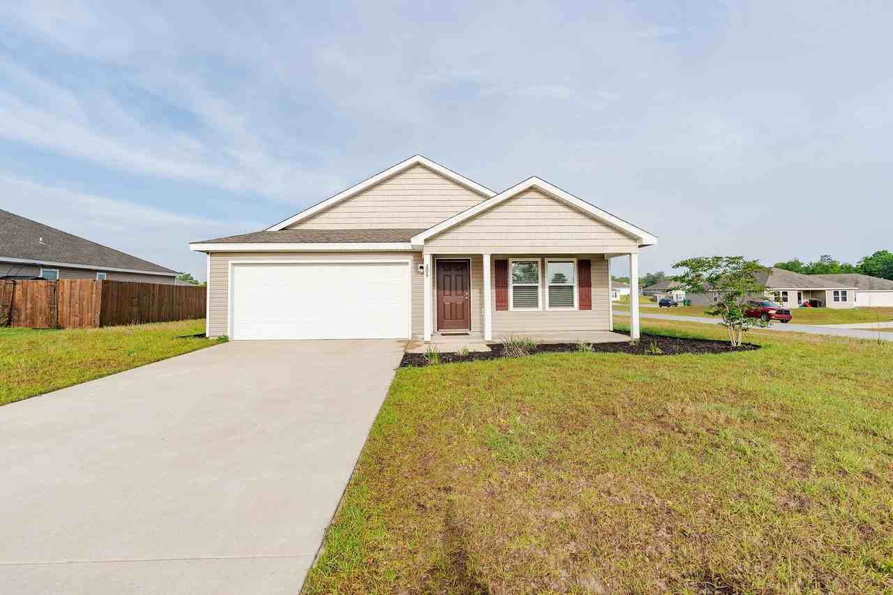 205 Mikaela Ave, Defuniak Springs, FL 32433 4 Bedroom Apartment for