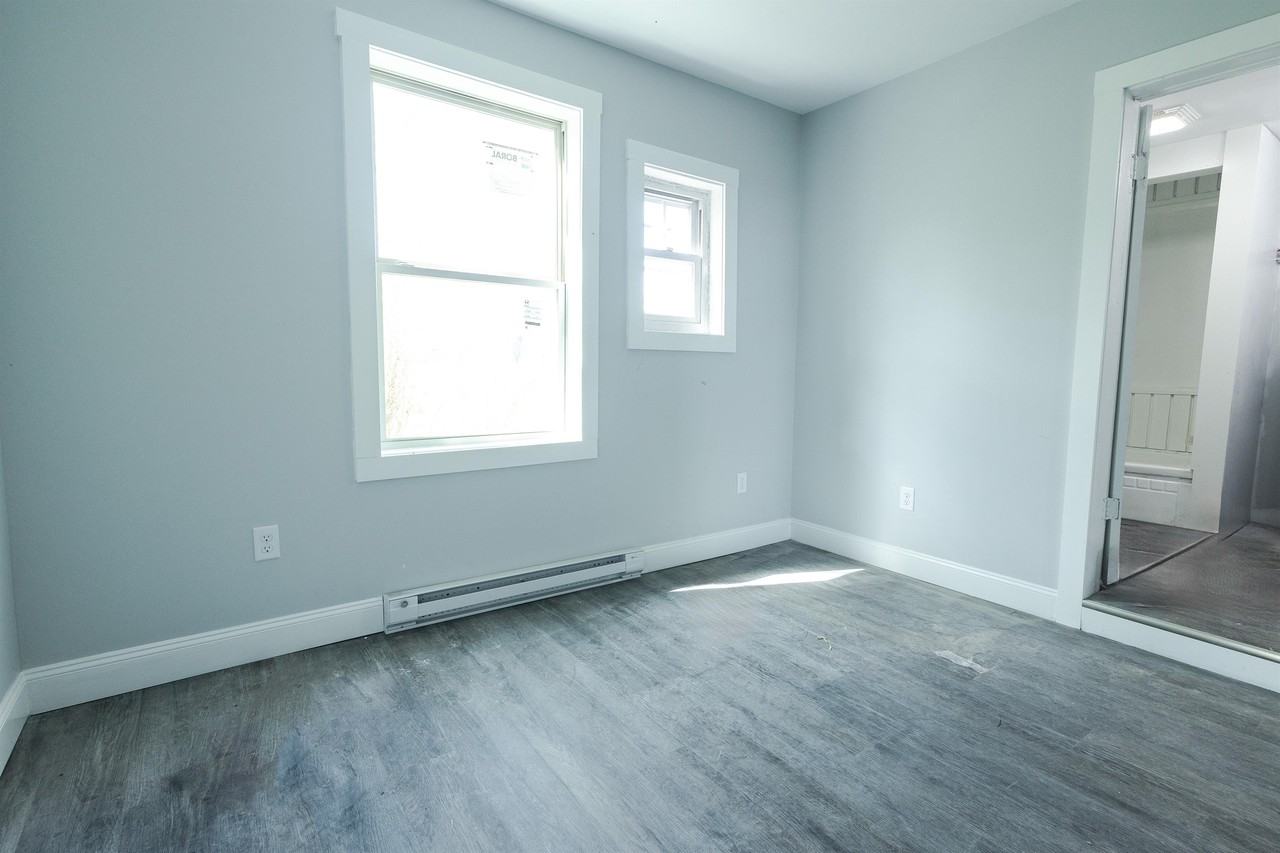 129 Jackson St #1 - Photo 7 of 10