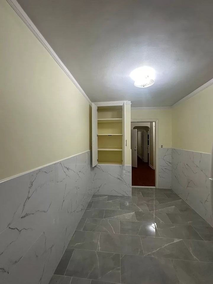 368 Saratoga Ave #2 - Photo 2 of 10