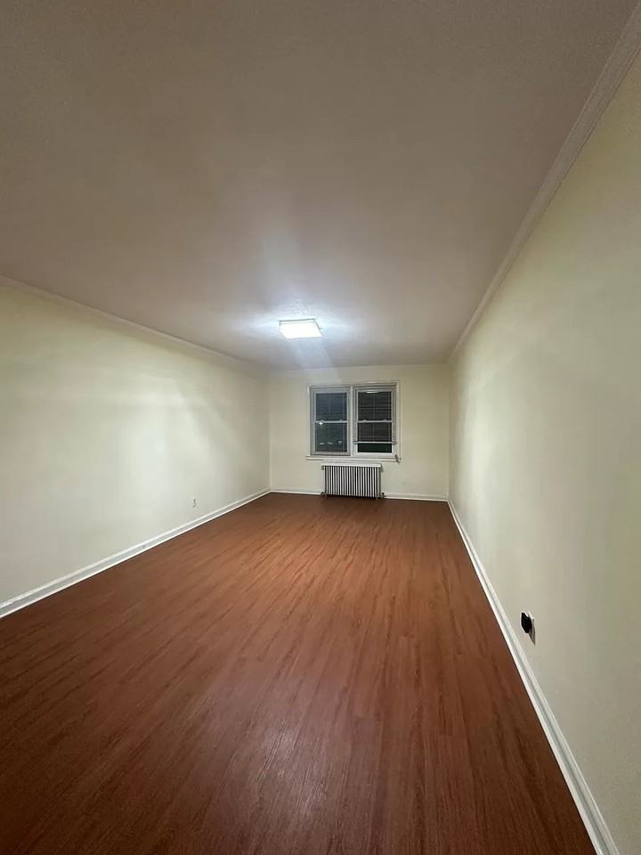 368 Saratoga Ave #2 - Photo 3 of 10