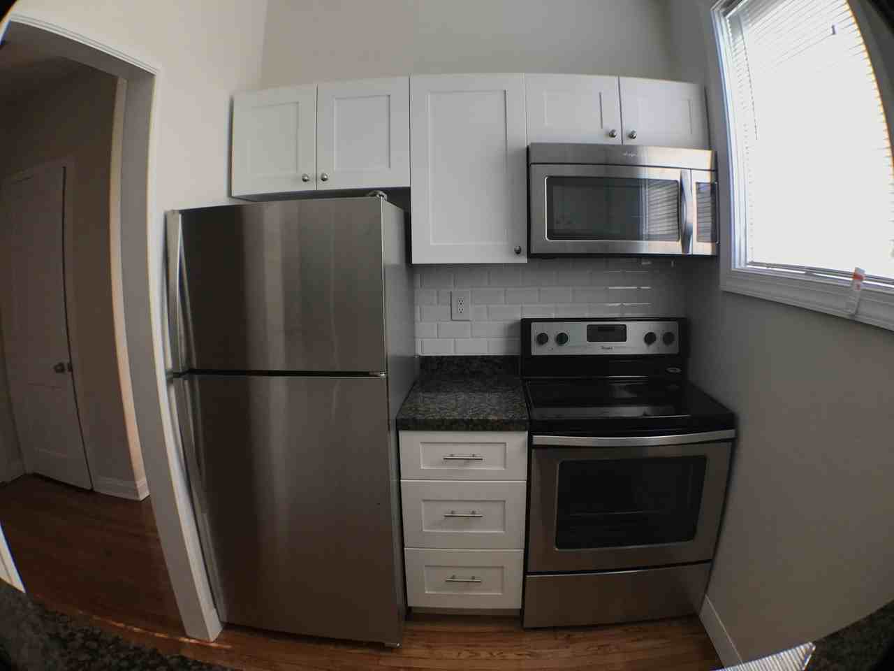 222 Phoenetia Ave #5 - Photo 3 of 11