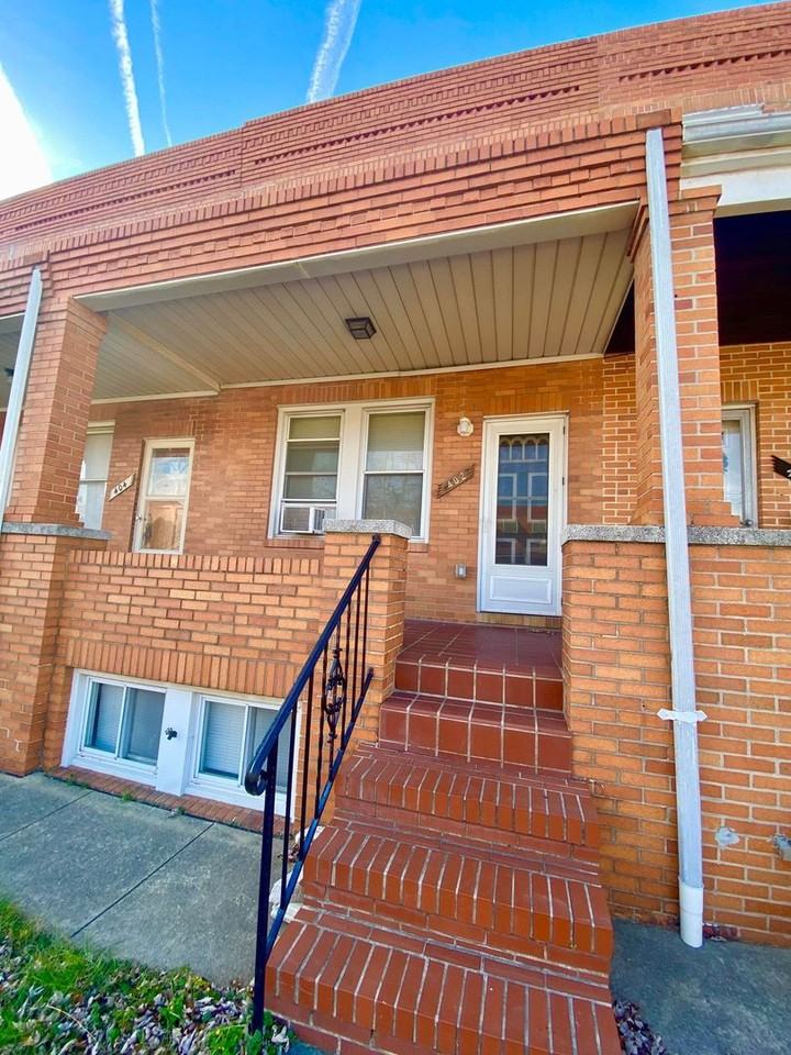 For Rent Contemporary Living at 402 Folcroft St, Apartments 402