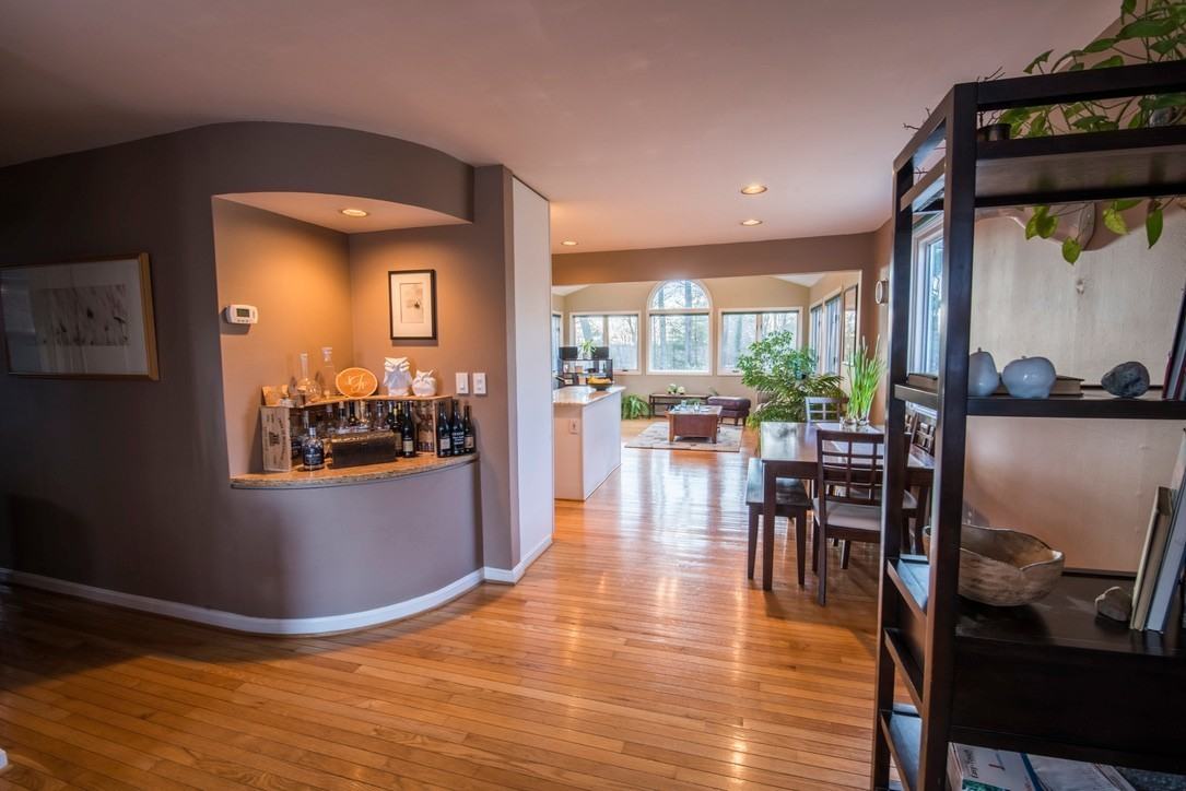 212 Uppergate Ct - Photo 4 of 25