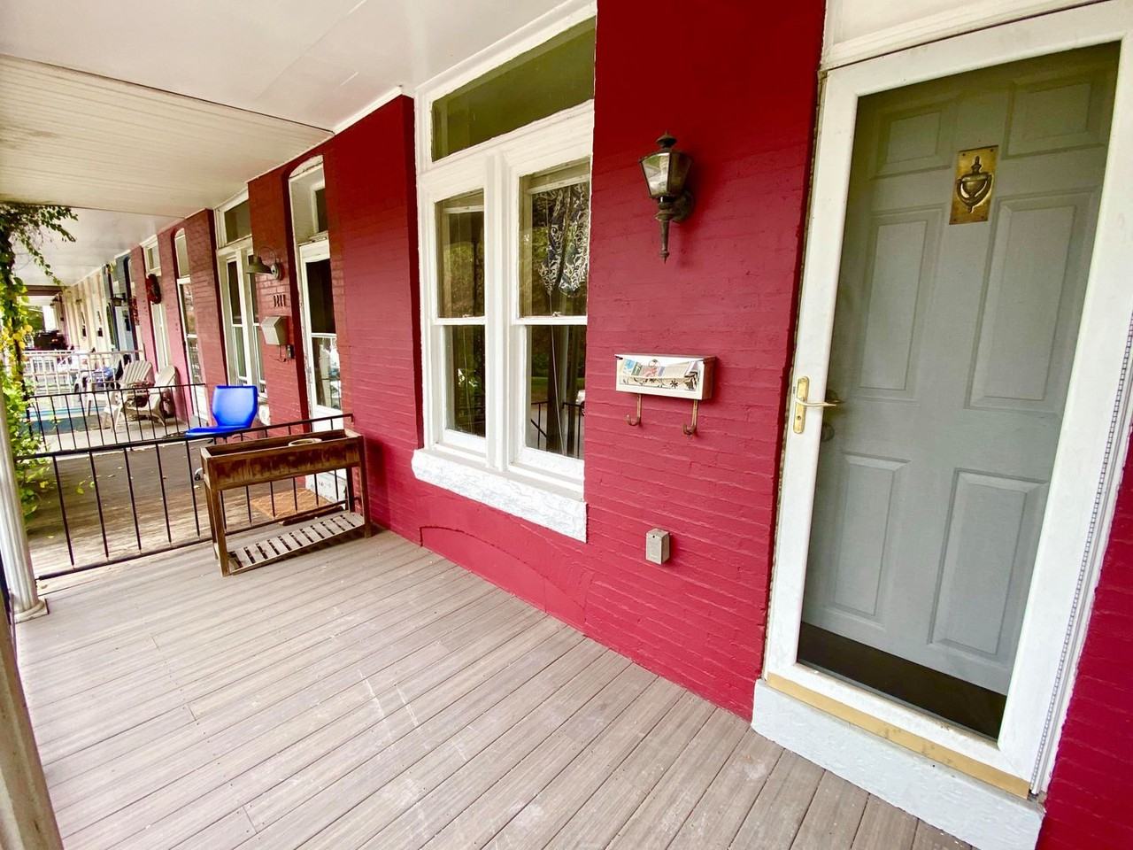 3216 Keswick Rd - Photo 2 of 19