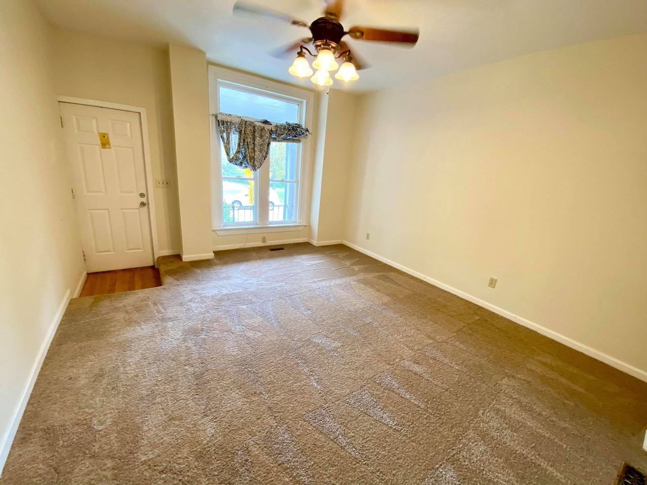 3216 Keswick Rd - Photo 3 of 19
