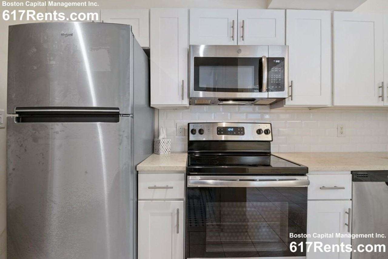 1982 Commonwealth Ave - Photo 7 of 14