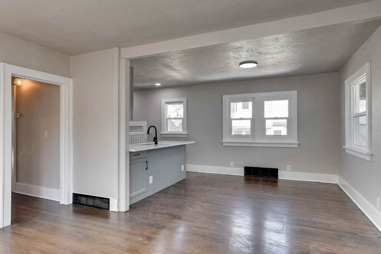 3218 N 48th St - Photo 3 of 9