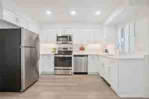 featured image of 1011 Grand Ave