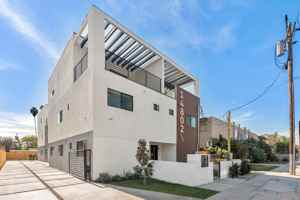 featured image of 14802 Vanowen St