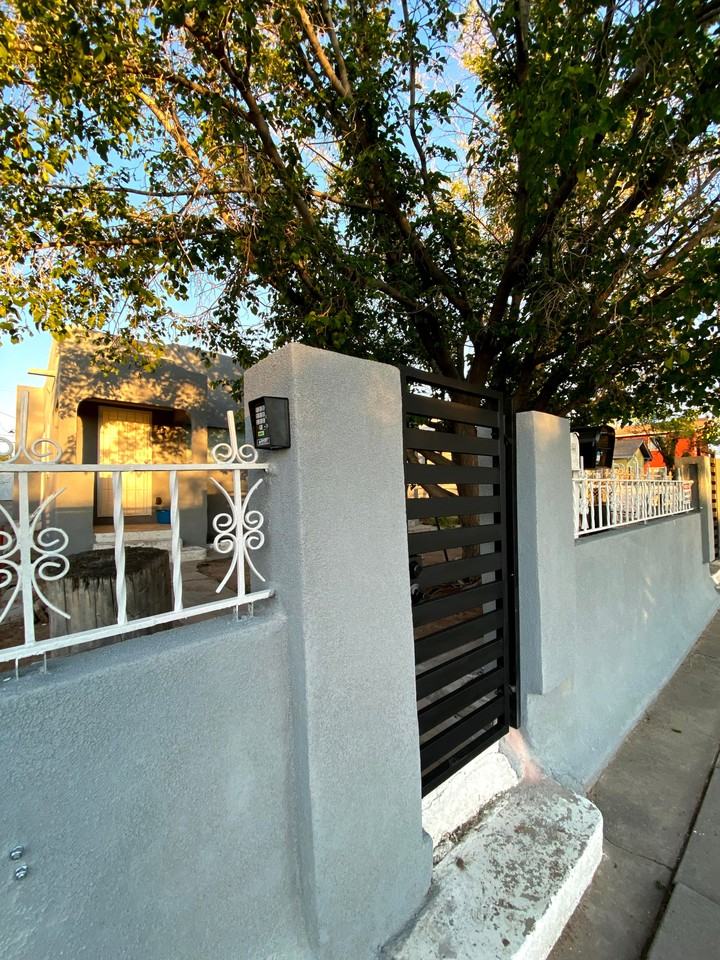 1916 Edith Blvd Se #B - Photo 4 of 17