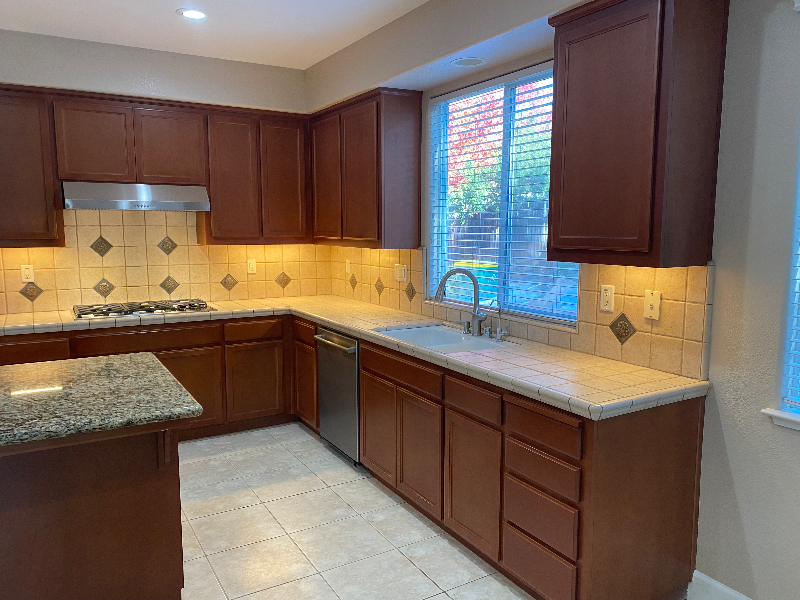 4028 Windsor Point Pl - Photo 4 of 35