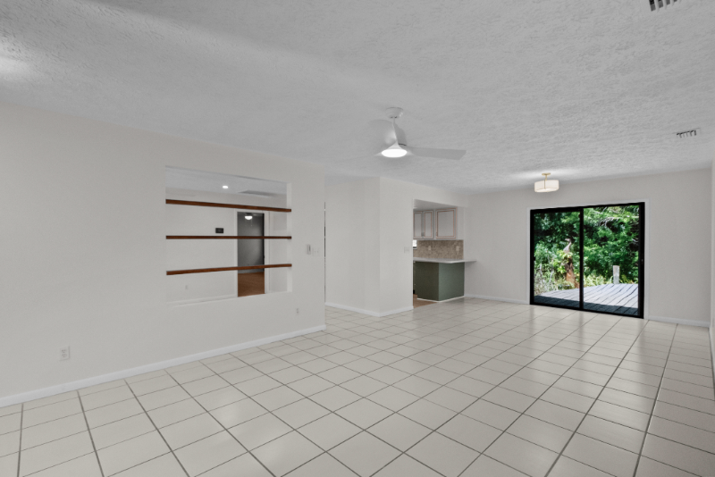 700 Nw North River Dr - Photo 2 of 15