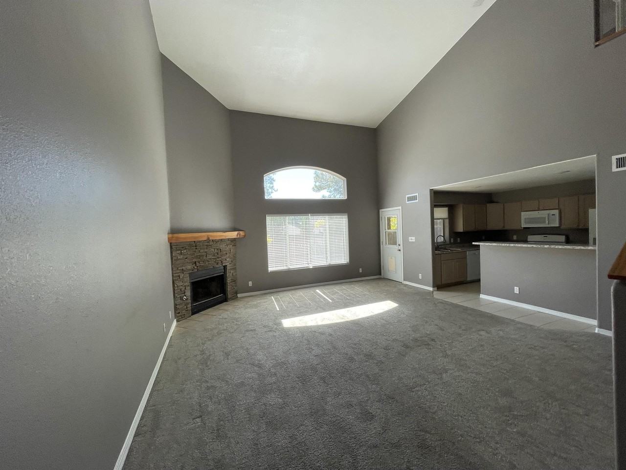 2125 S Linmar Ct #1 - Photo 3 of 15